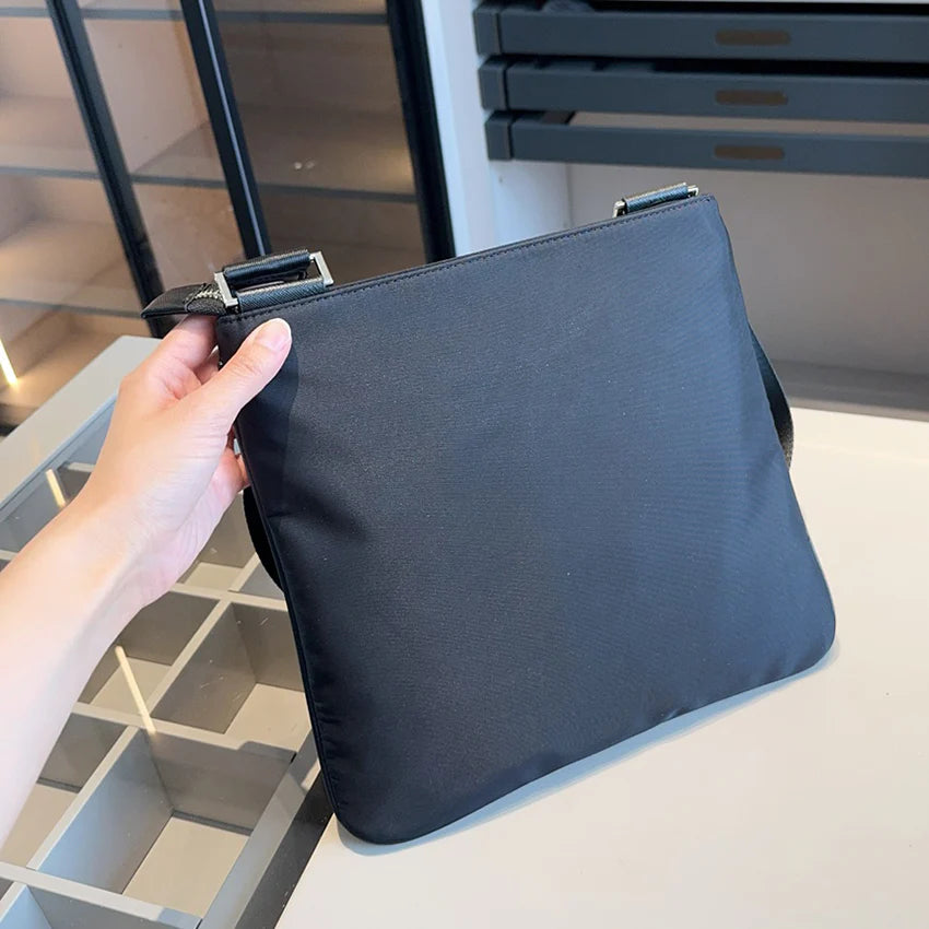 New Men's Messenger Bag 1024061203