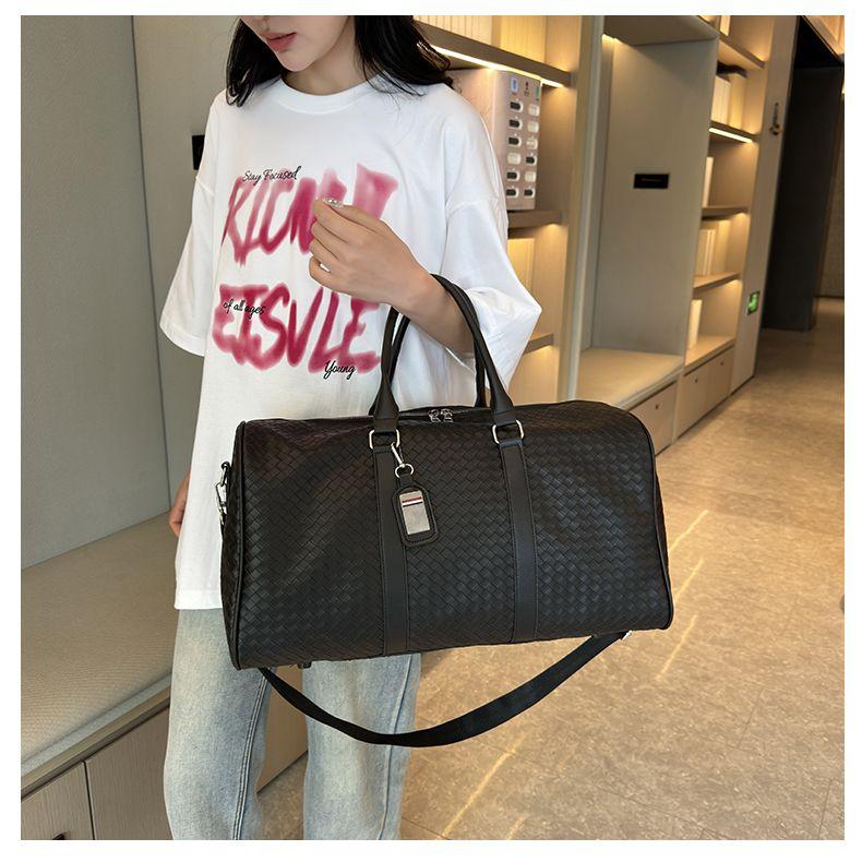 Fashion Travel Bag Large Capacity Portable Sports Crossbody Bag 1024060501