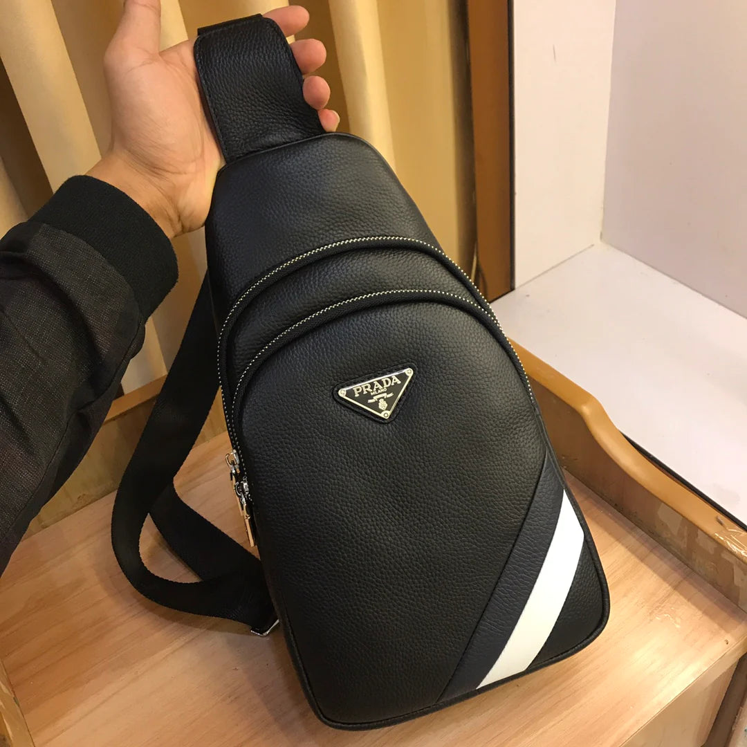 New men's versatile chest bag 1024030718