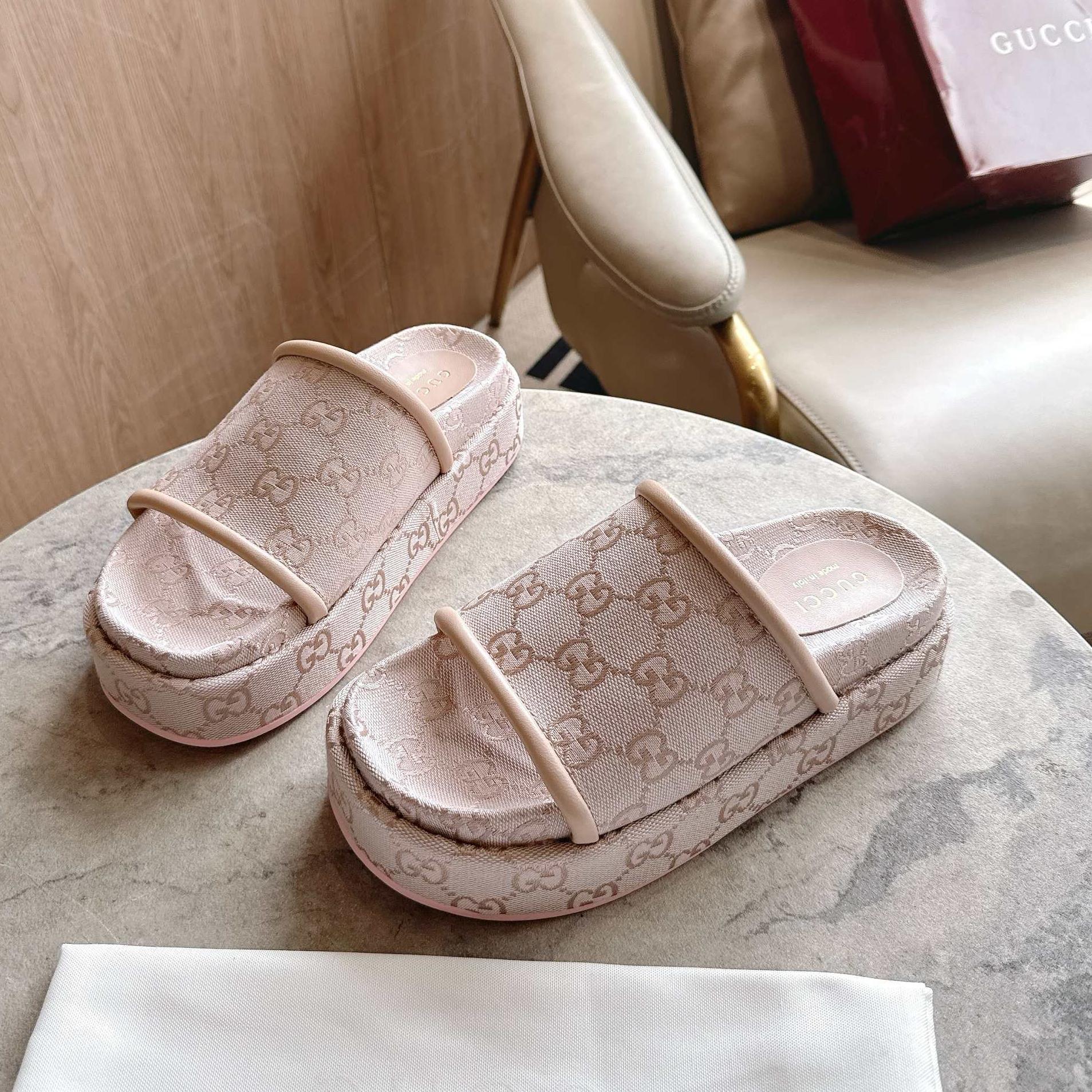 saddle buckle thick-soled slippers 0725101409