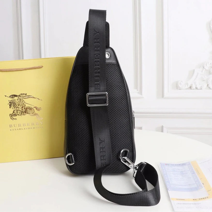 Men's fashionable and versatile chest bag 1025021203