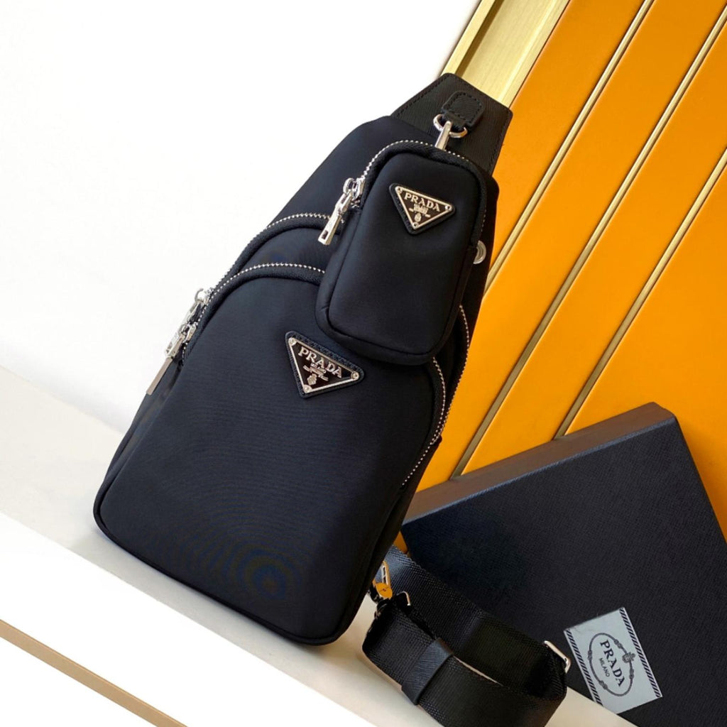 P fashionable nylon waterproof chest bag 0725052715