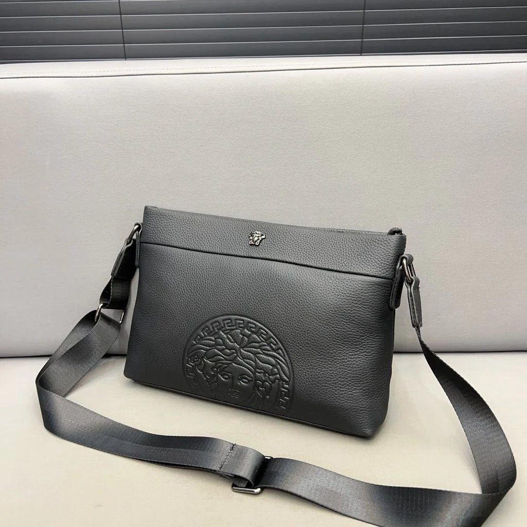 New Classic Versatile Shoulder Bag Crossbody Bag 1024011005