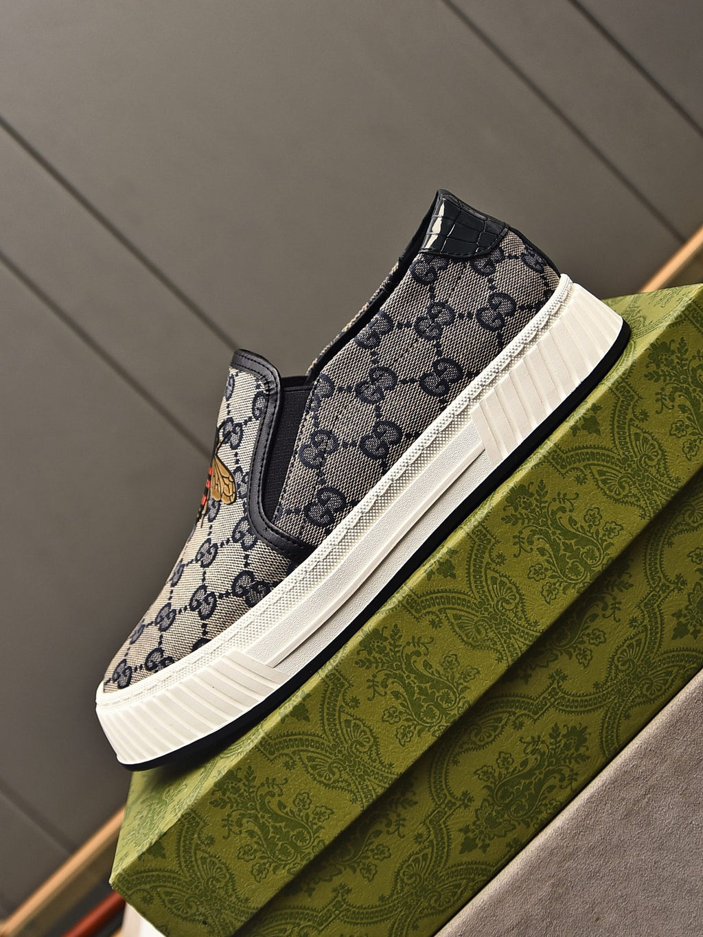fashion breathable printed slip-on shoes 0725040703