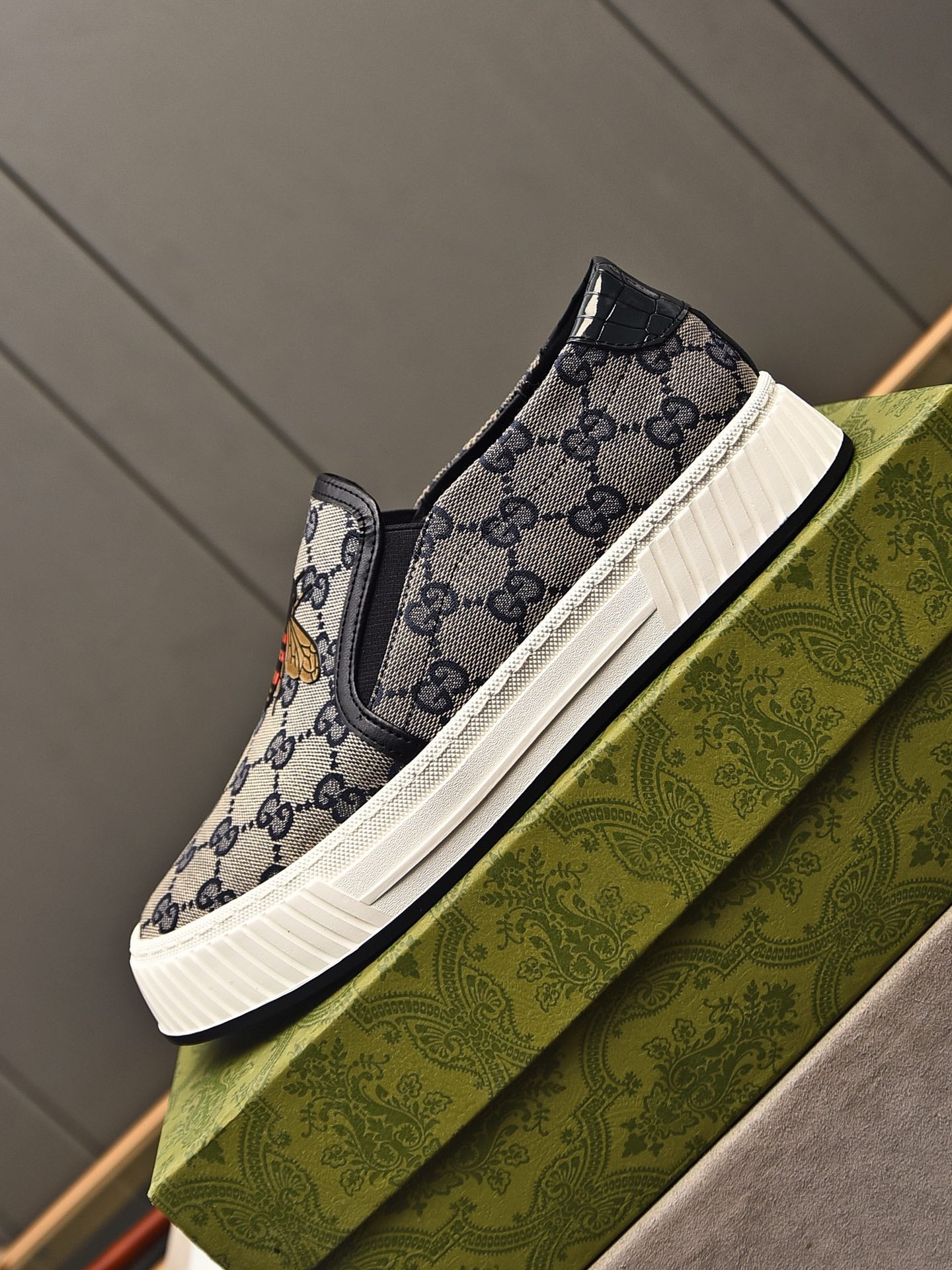 fashion breathable printed slip-on shoes 0725040703