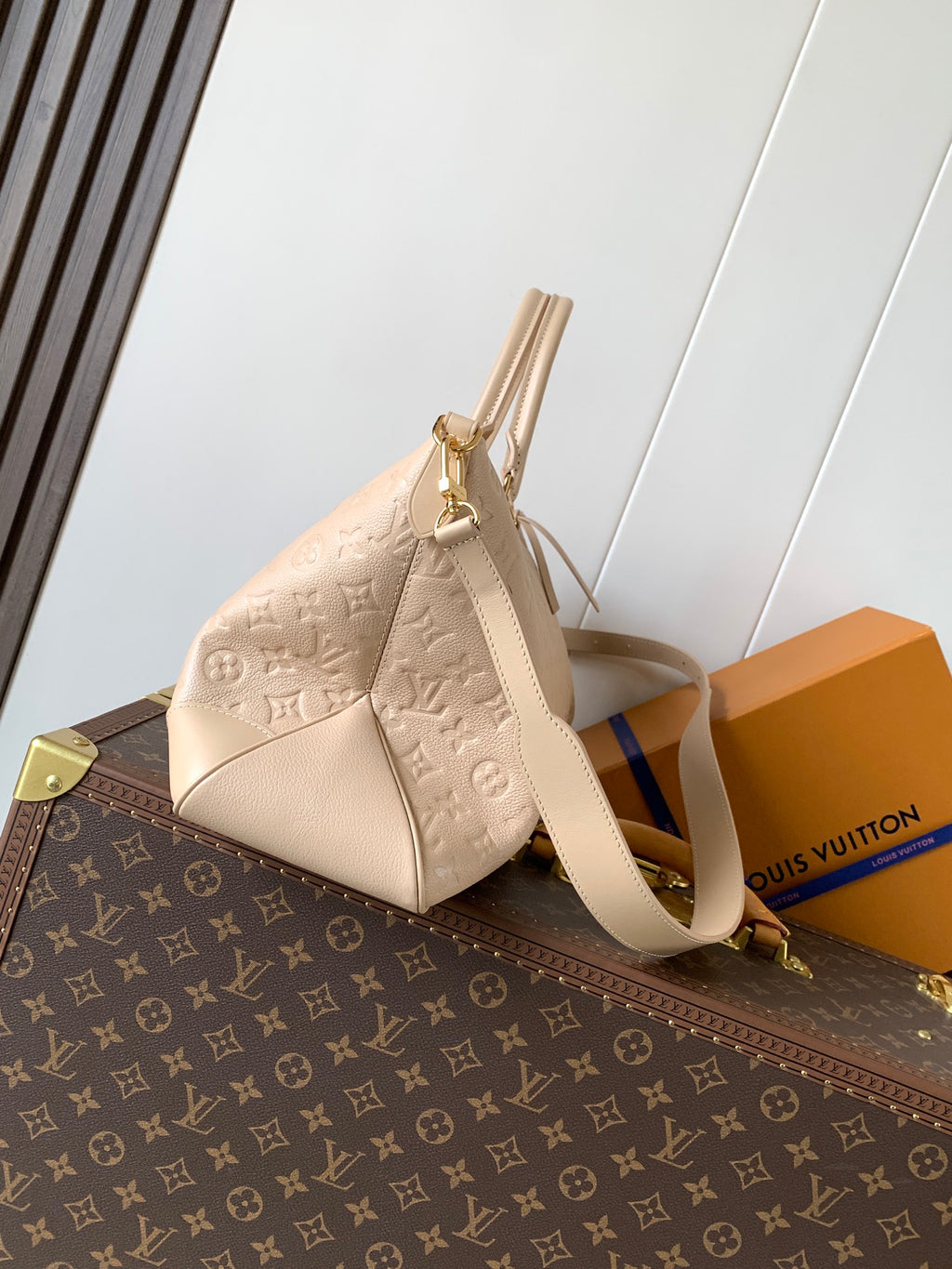 L & V fashion Cowhide leather tote bag M0726052007