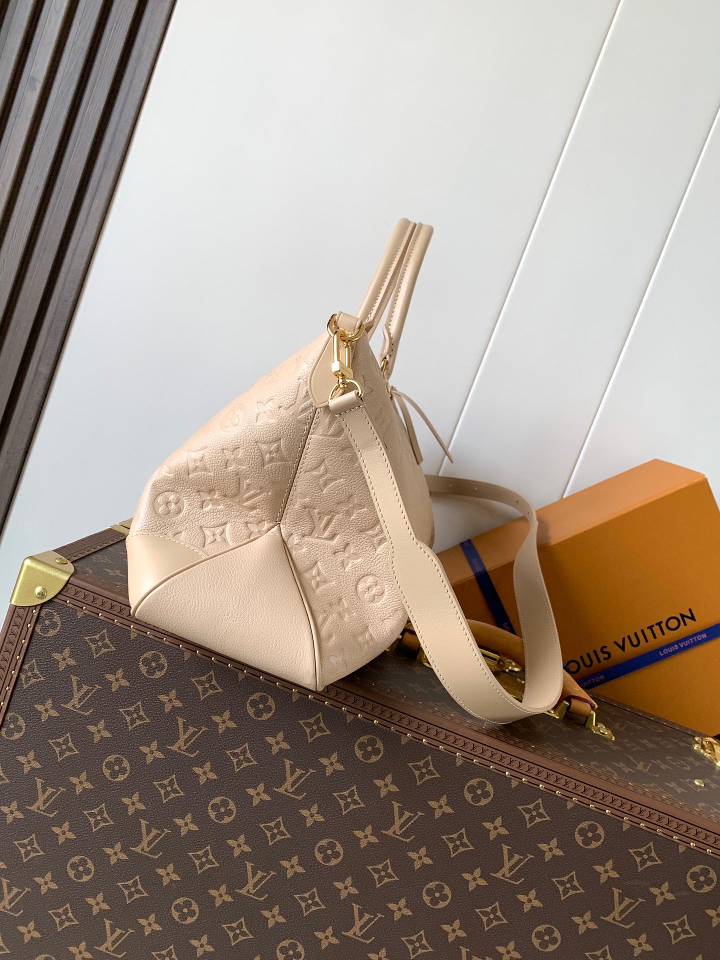 L & V fashion Cowhide leather tote bag M0726052007