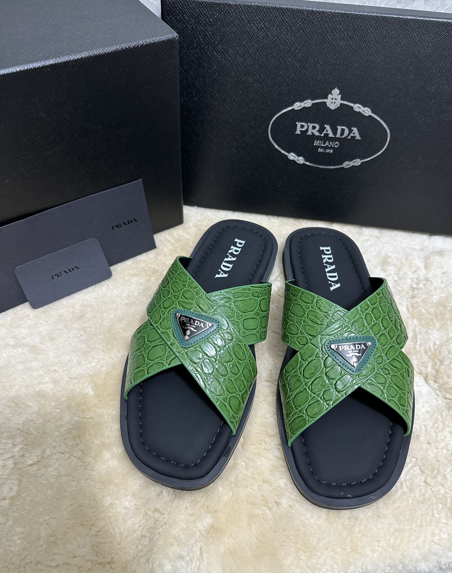 Pr Men's Crocodile Leather Slippers 0726042102