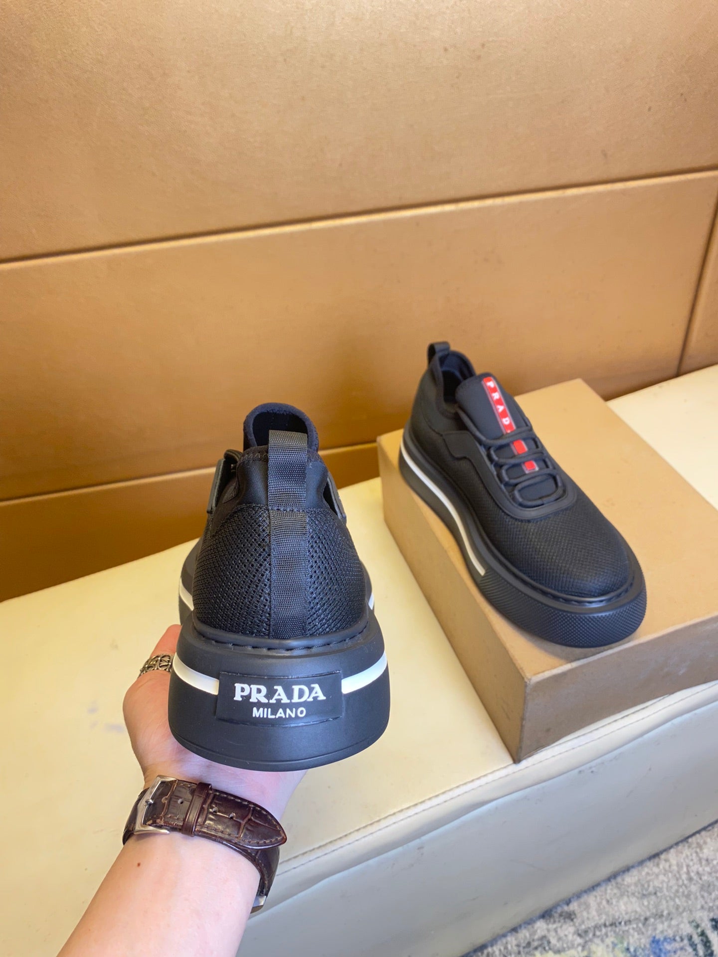 P Fashion Flying Knit Upper Thick-soled Casual Shoes 0724111110
