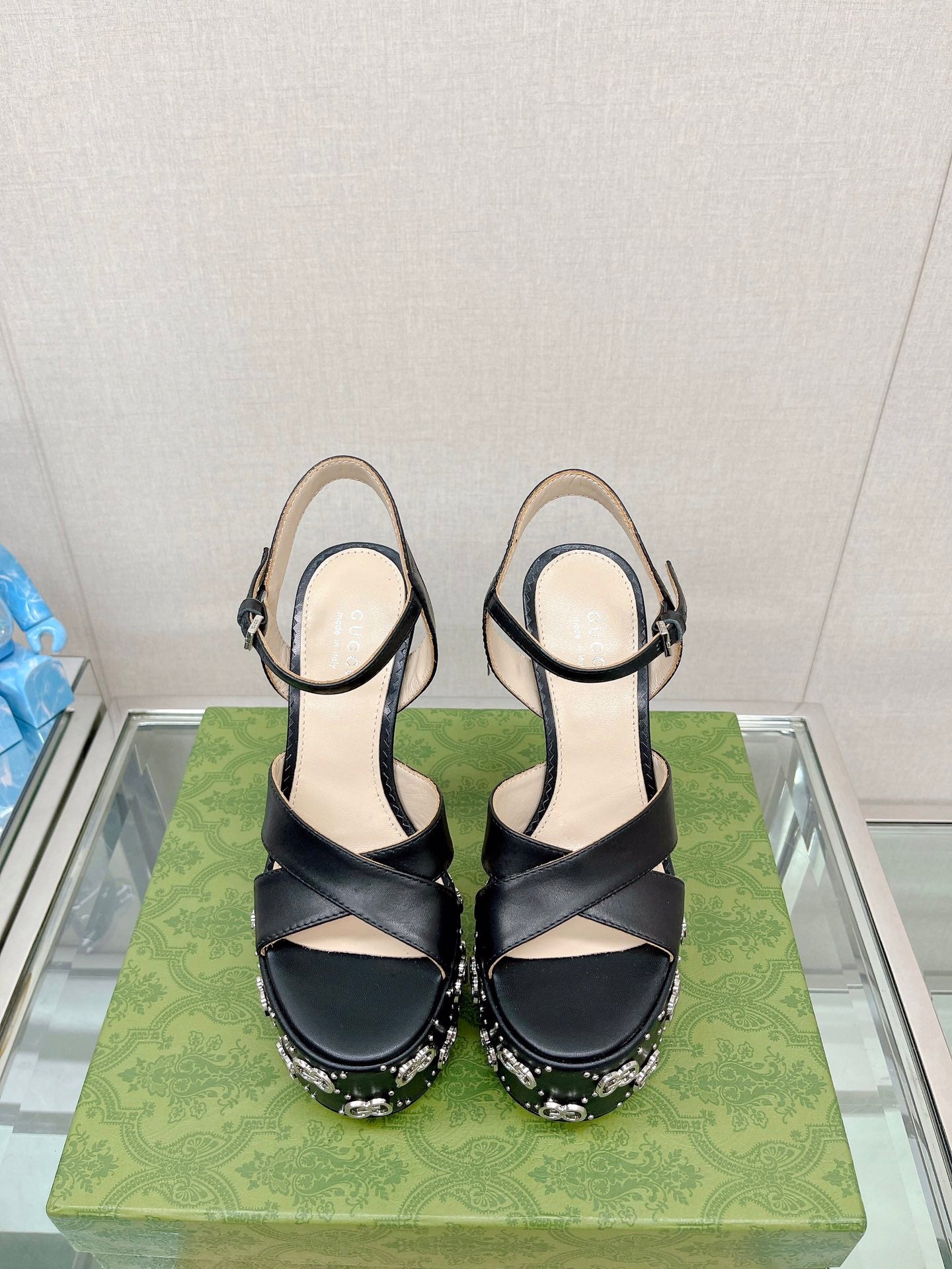 23 Ladies fashion luxury high heels S012