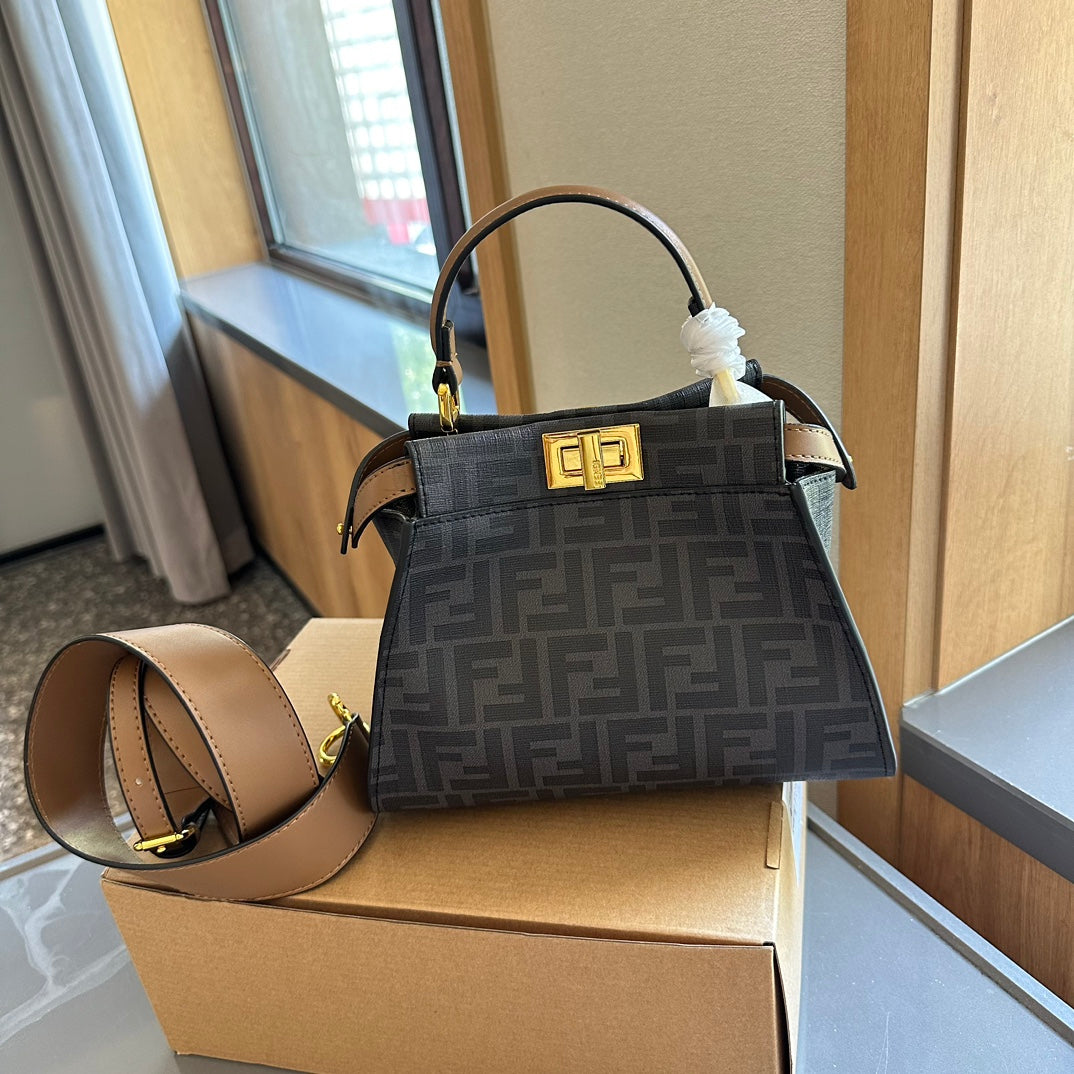 Peekaboo Iconic Mini bag 1824062408