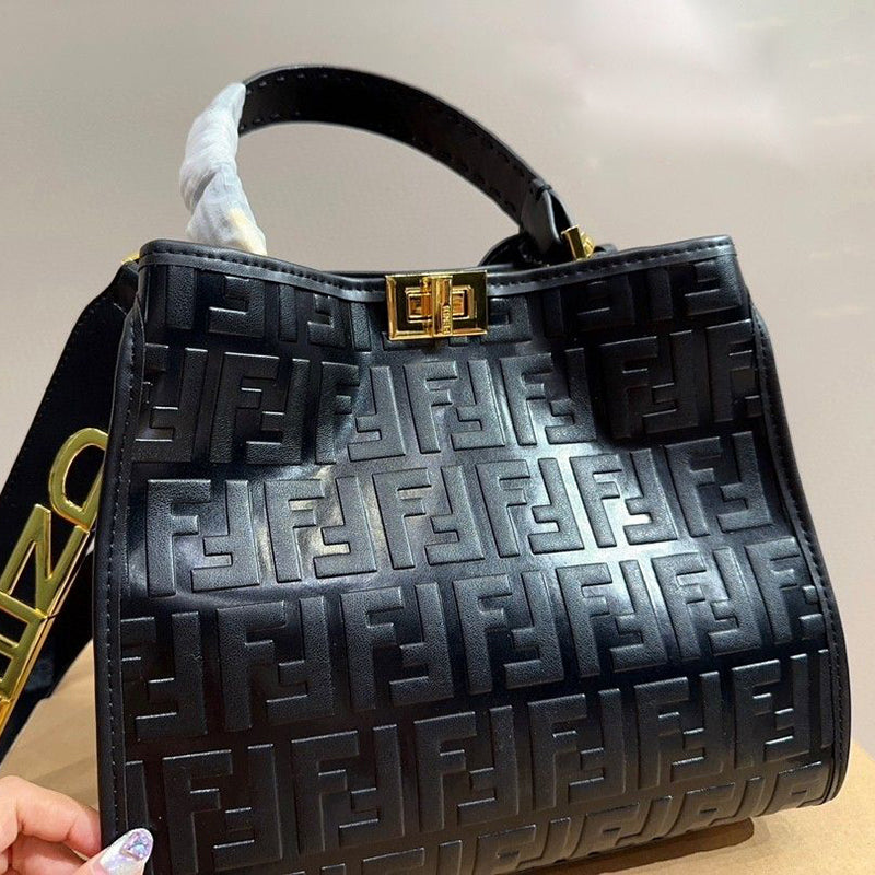 Fashion new bag hand messenger bag PD1023083105