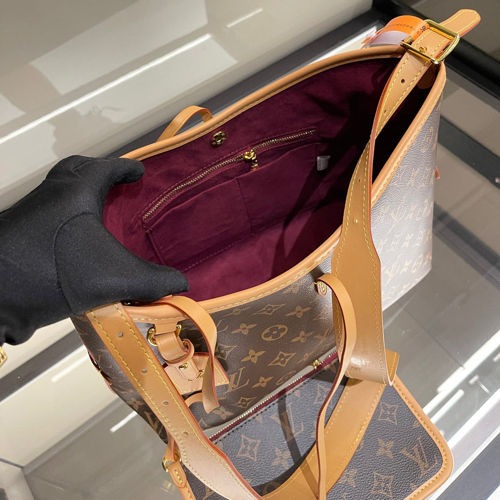 Classic print carryall Tote armpit bag 1824061101