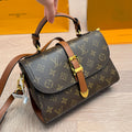 L Carry a crossbody bag 0725101402