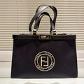 Classic versatile handbag 1024062807