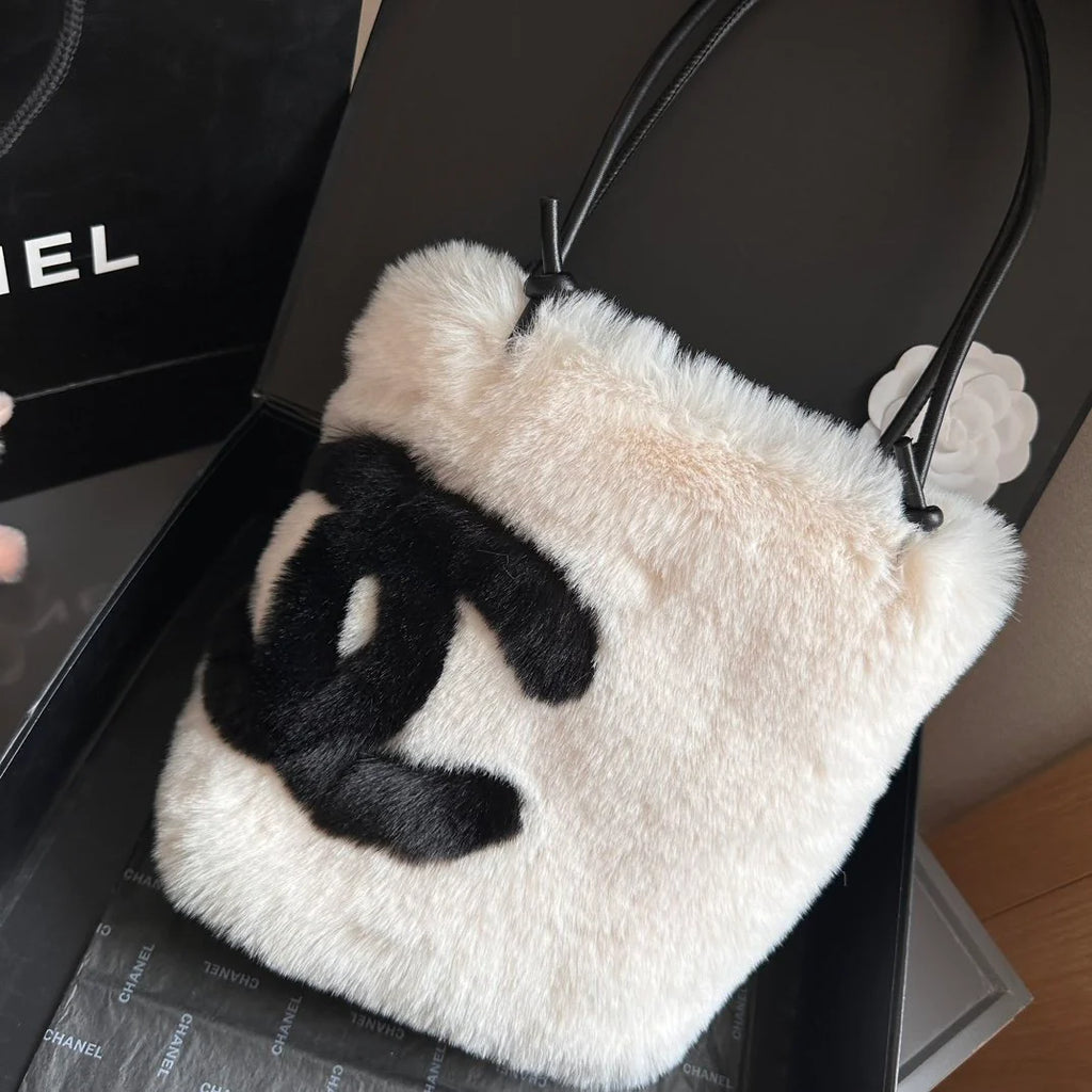 New Fashion White C Logo Women's fashion BagsXC052024012301