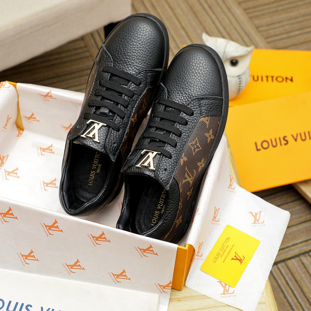 L classic monogram leather flat sneakers 0724122410