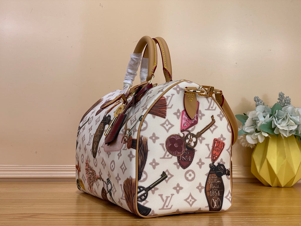 L & V Stylish Cowhide Key HandBag M0726052002