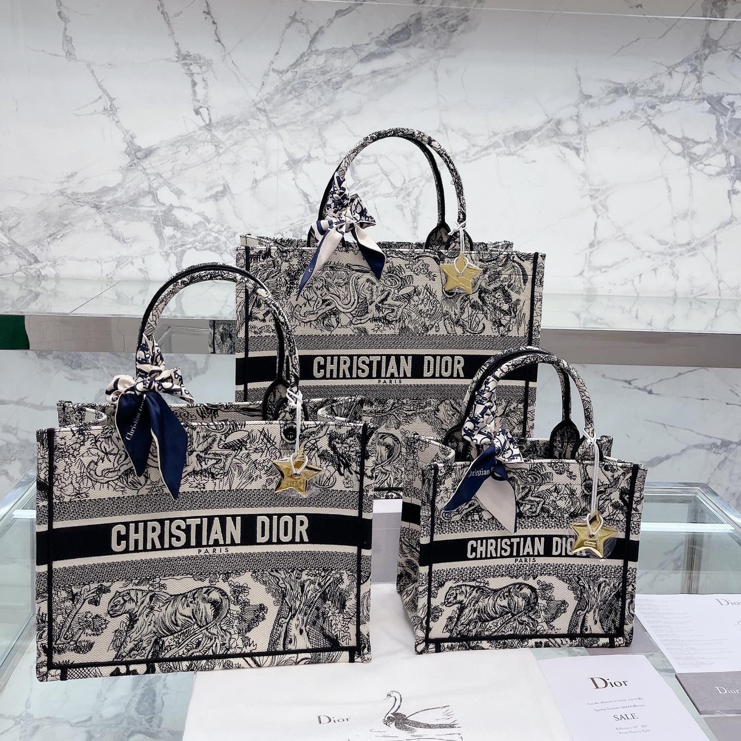 - Luxury Edition Black and White Zoo Bag