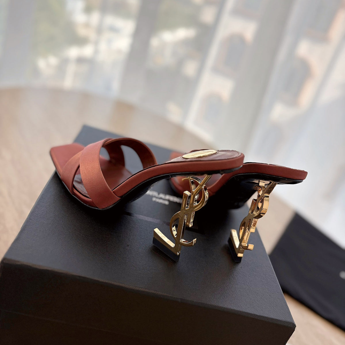 Women's stylish luxury  high heels