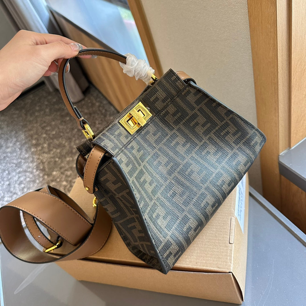 Peekaboo Iconic Mini bag 1824062408
