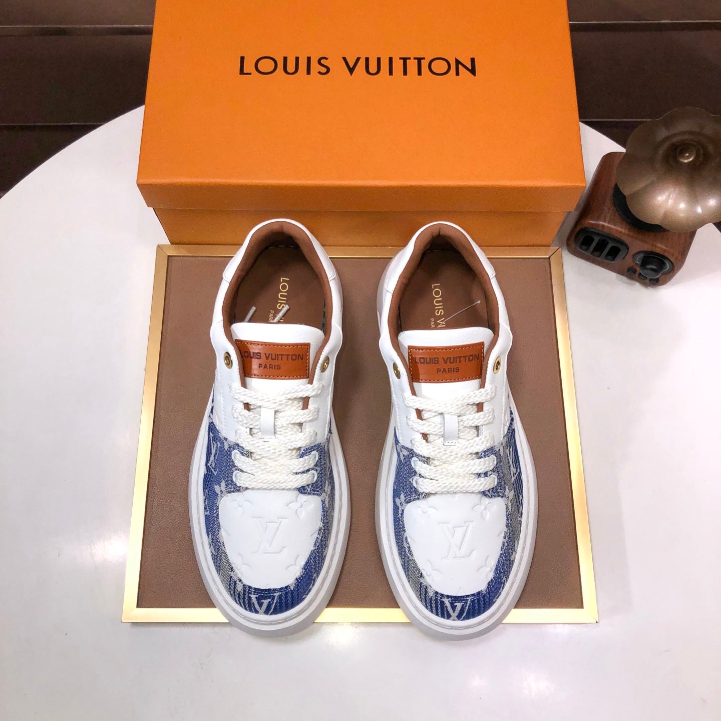 L classic and fashionable sports shoes 0725090904