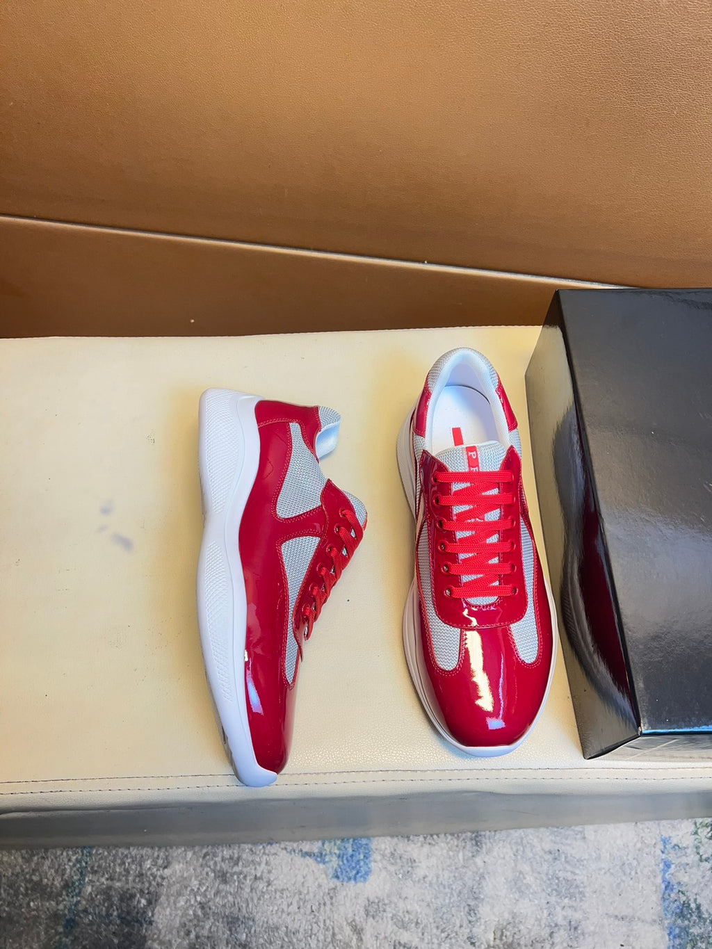 P classic patent leather sneakers 0724112004