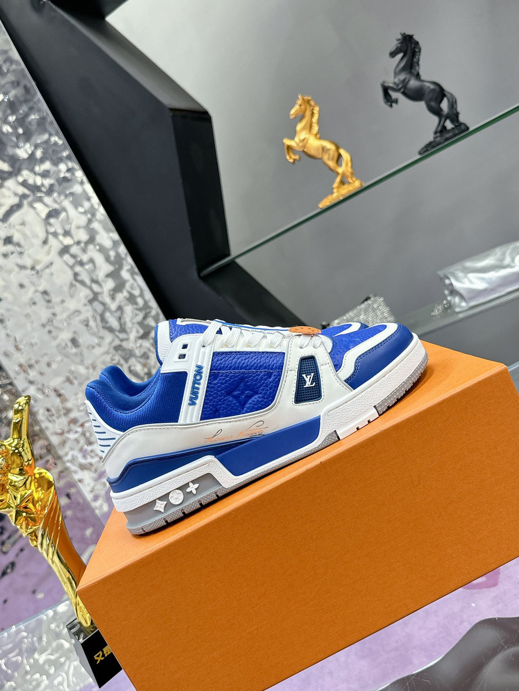 L Trainer Sneaker 1824120914