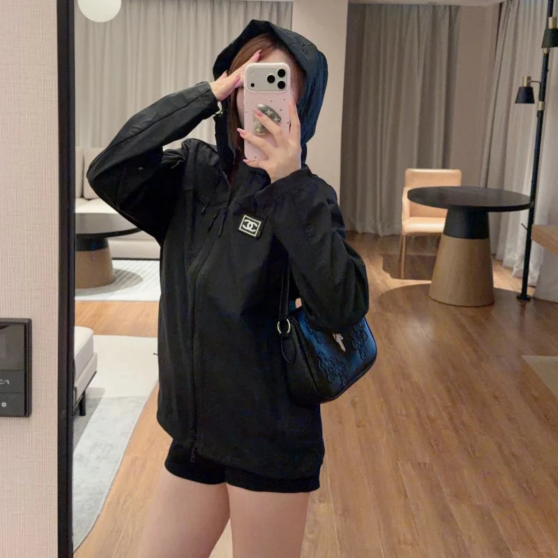 CH New Fashion Women Hooded Windbreaker Jacket XC1326090418