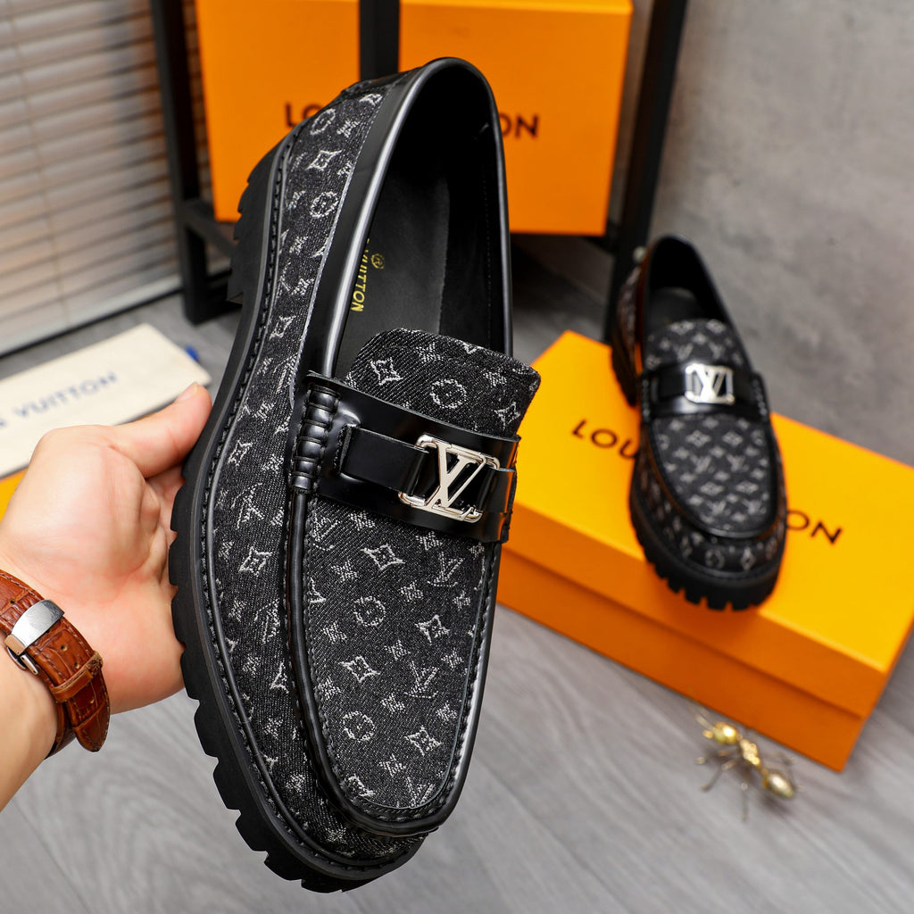 V new spring and summer fashionable denim loafers 0724042312