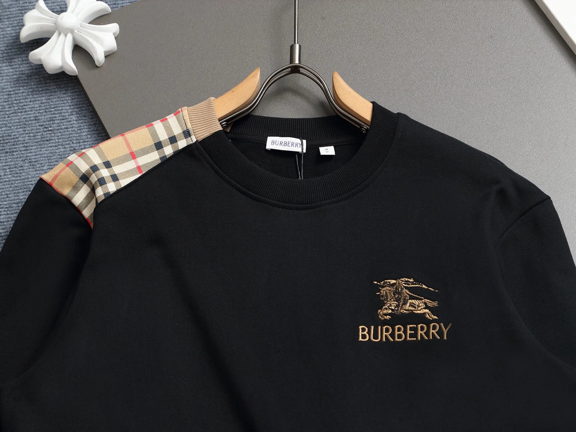 Classic Crewneck Sweatshirt 1025092516