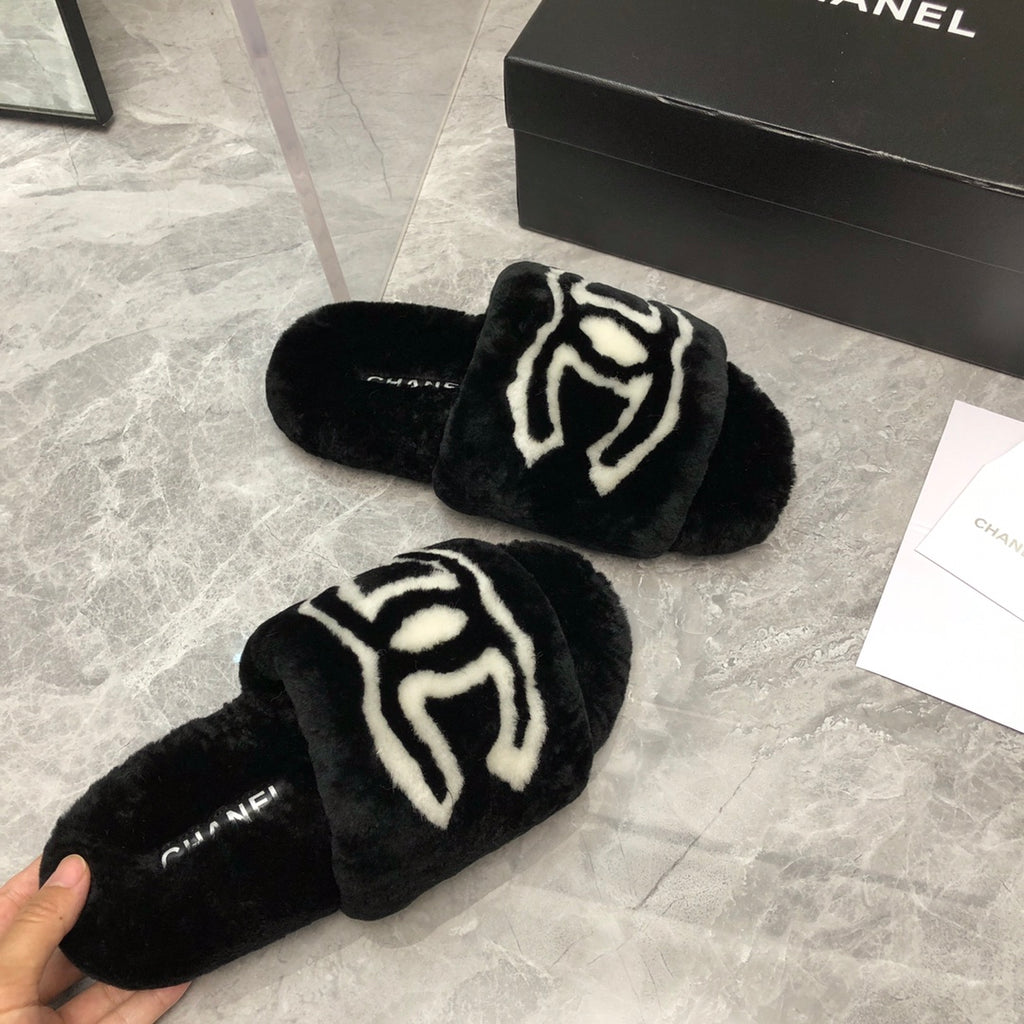 Fashion Plush Slippers 0725021303