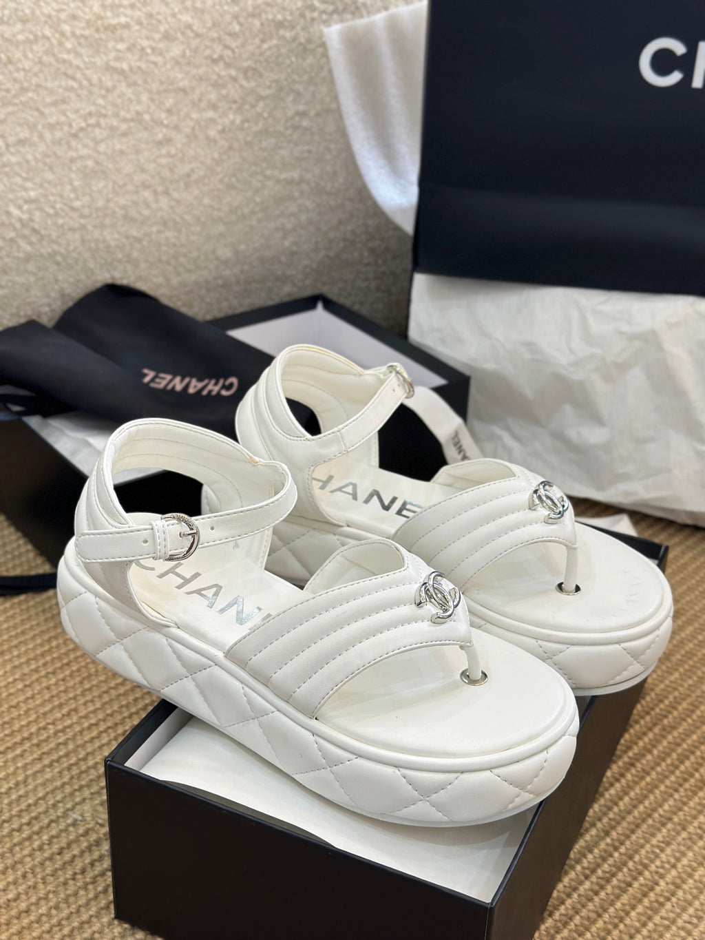 fashion diamond thick-soled sandals 0725050802