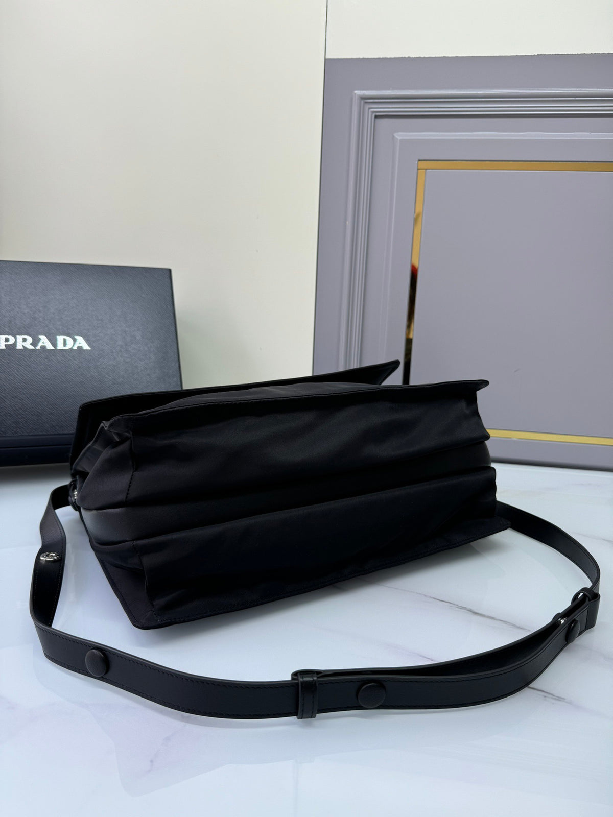 P Fashion Nylon Large Capacity Messenger Bag 0725012102