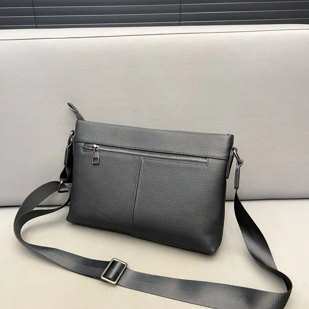 New Classic Versatile Men's Crossbody Bag 1024010411