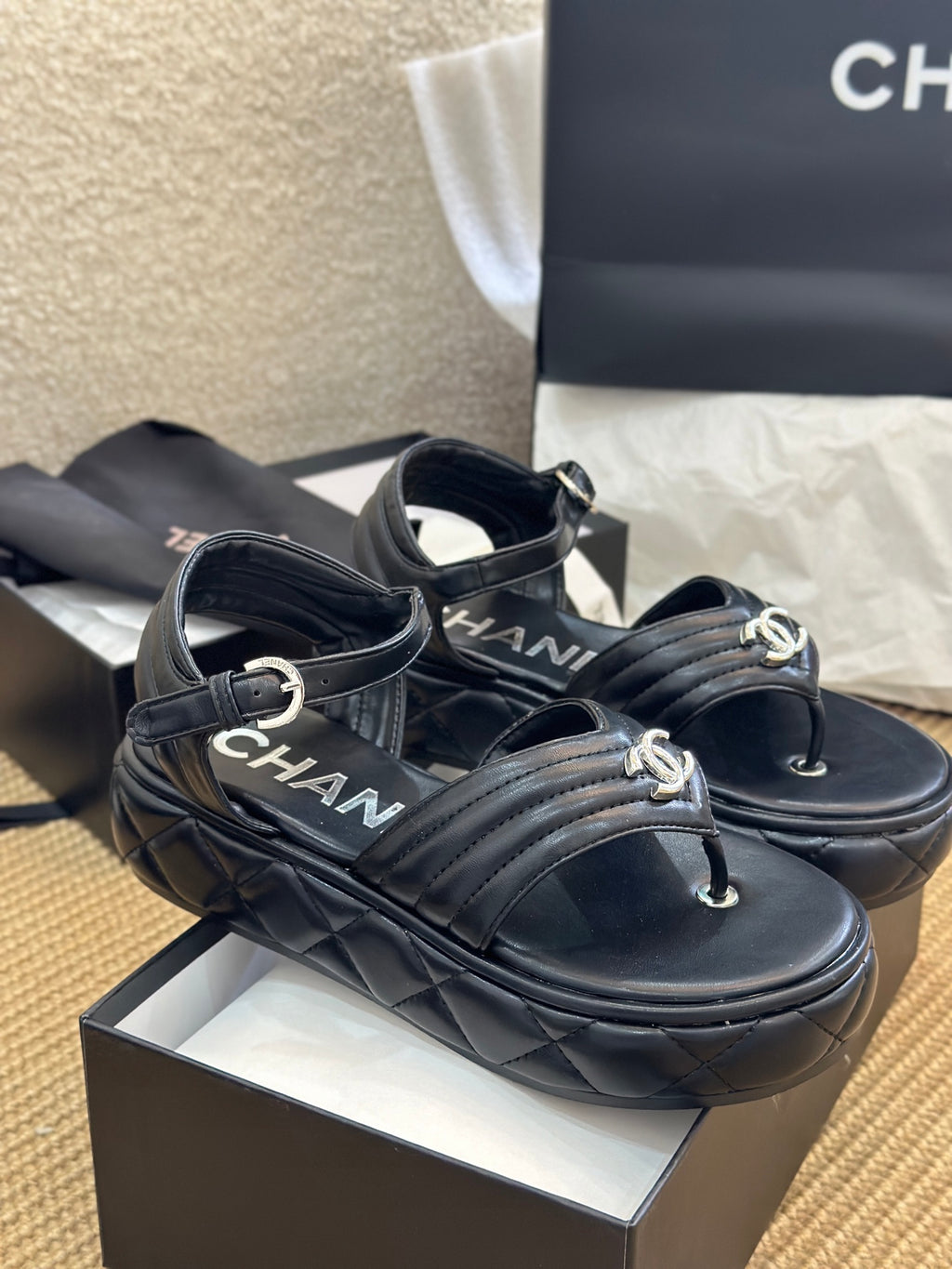 fashion diamond thick-soled sandals 0725050802