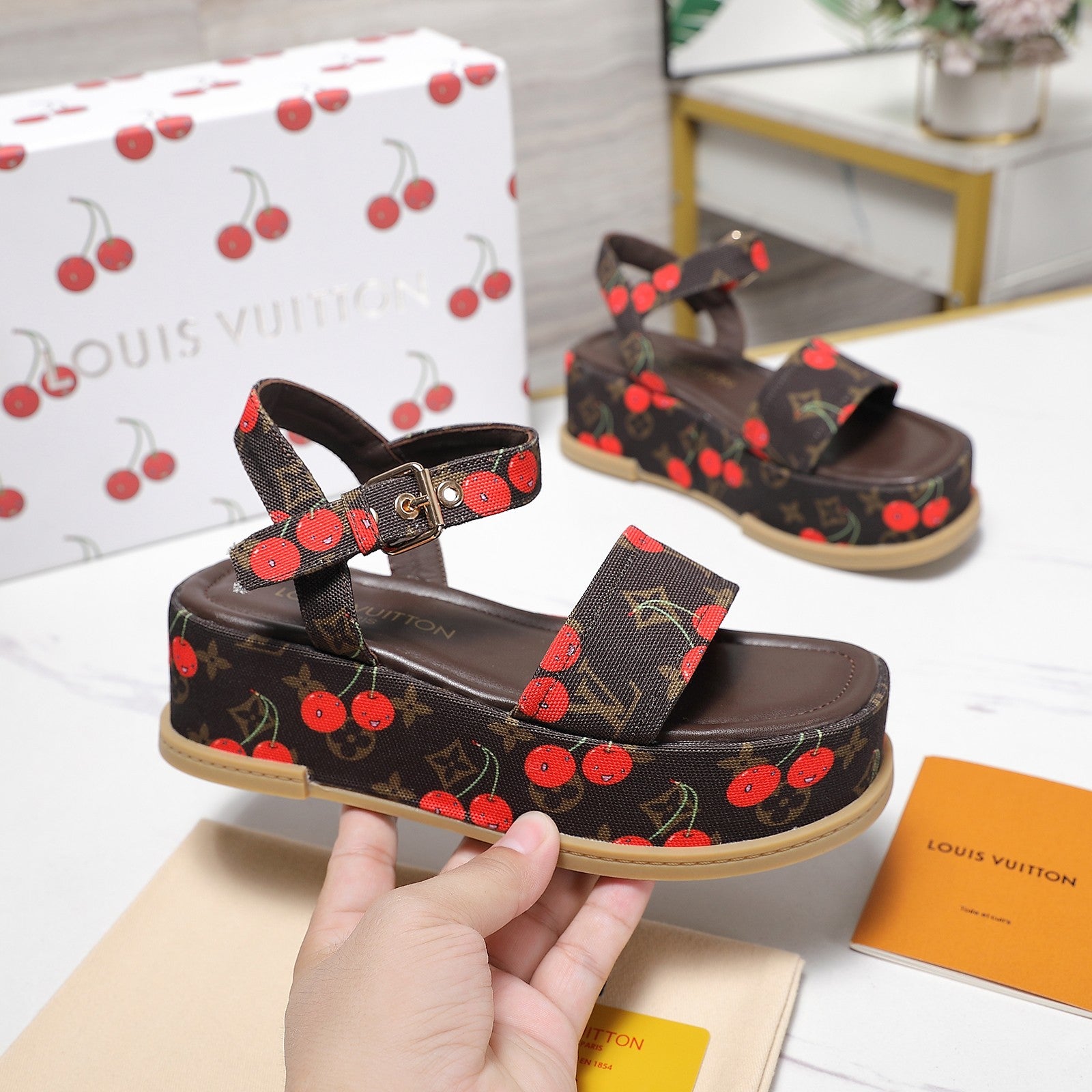 L fashion new cherry thick-soled sandals 0725072106