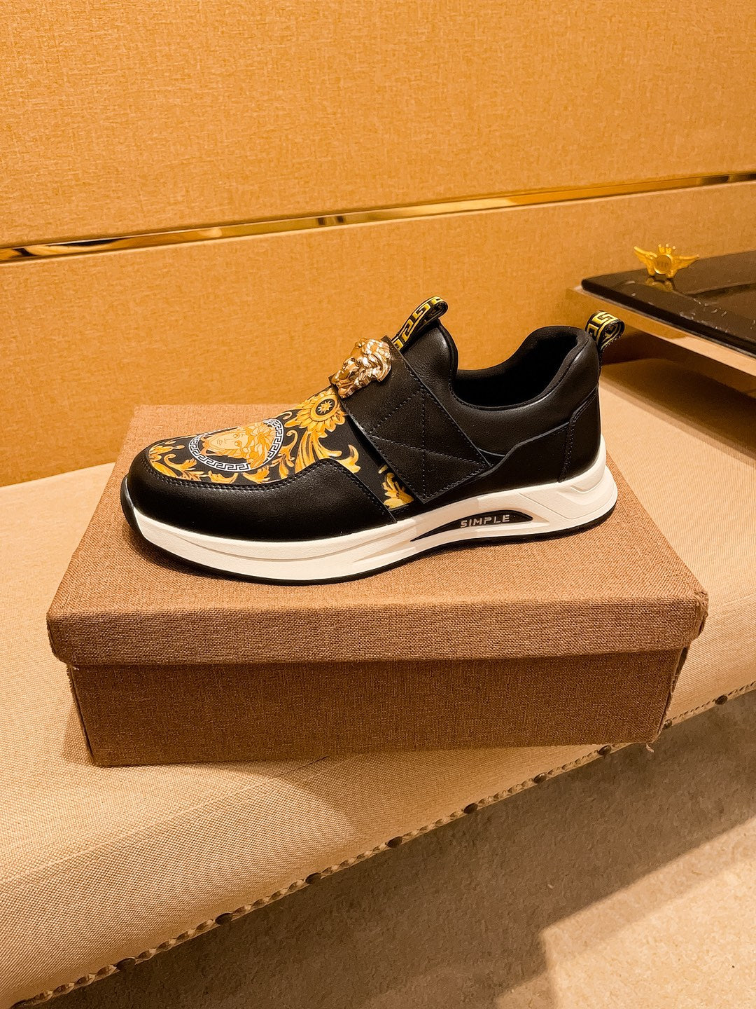 VS Men's Fashion Sneakers 072605806