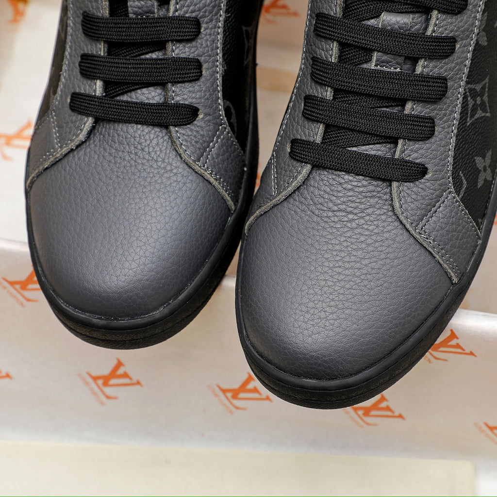 L classic monogram leather flat sneakers 0724122410