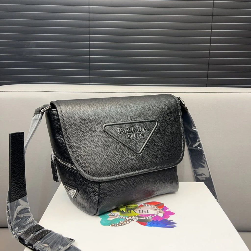 New fashion men's versatile crossbody bag 1024011013