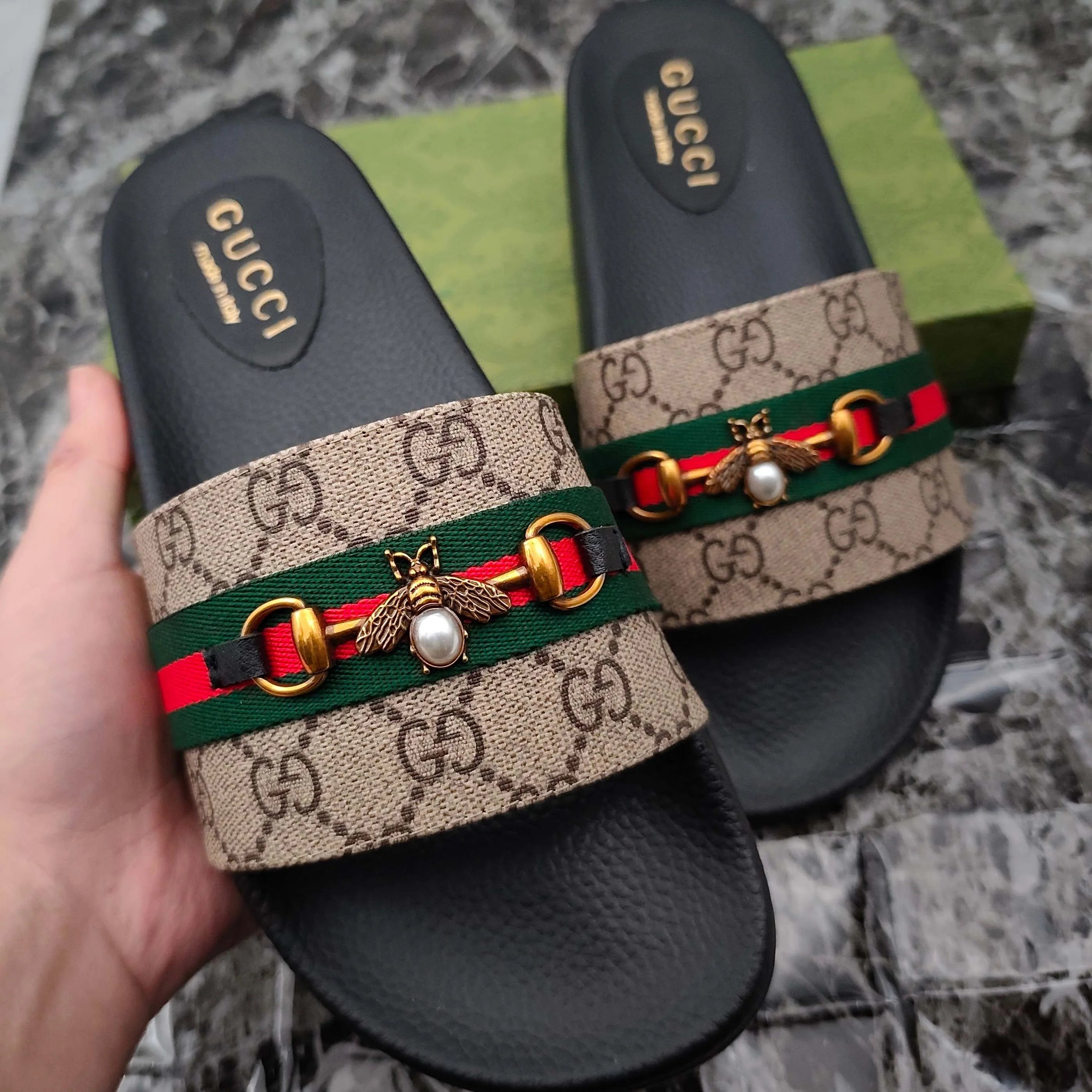 New fashion men's and women's sandal slippers 25032810