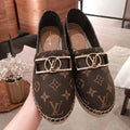 New versatile fashionable loafers 1024013107