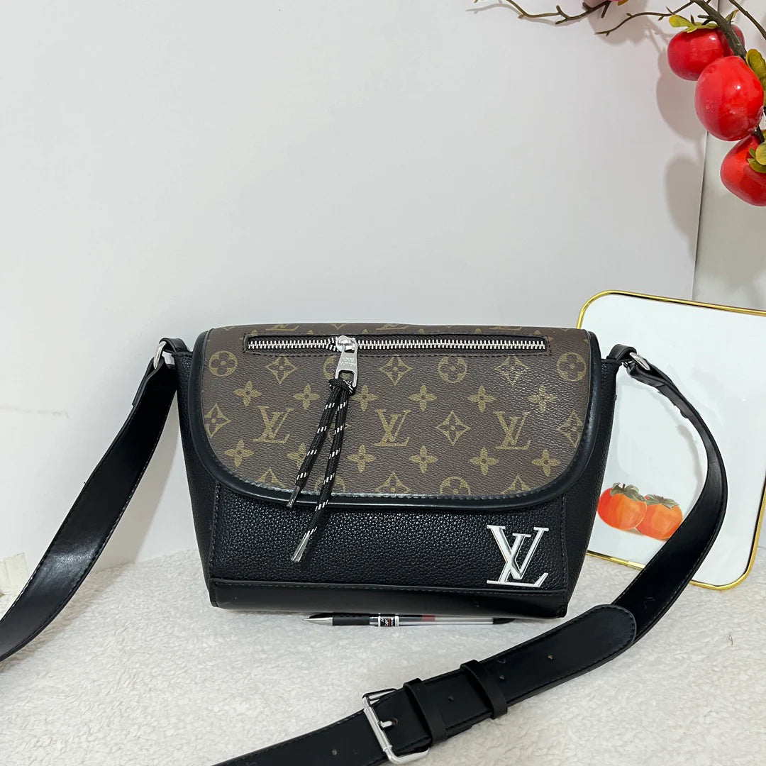Best-Selling Men's Shoulder Bags SCB1026070702