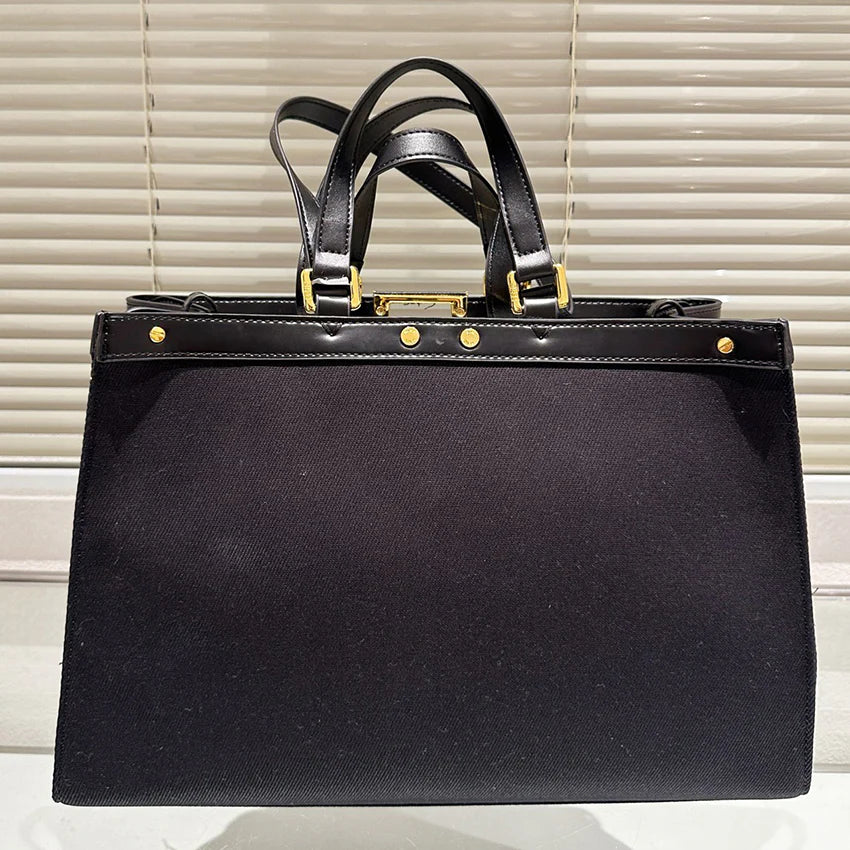 Classic versatile handbag 1024062807