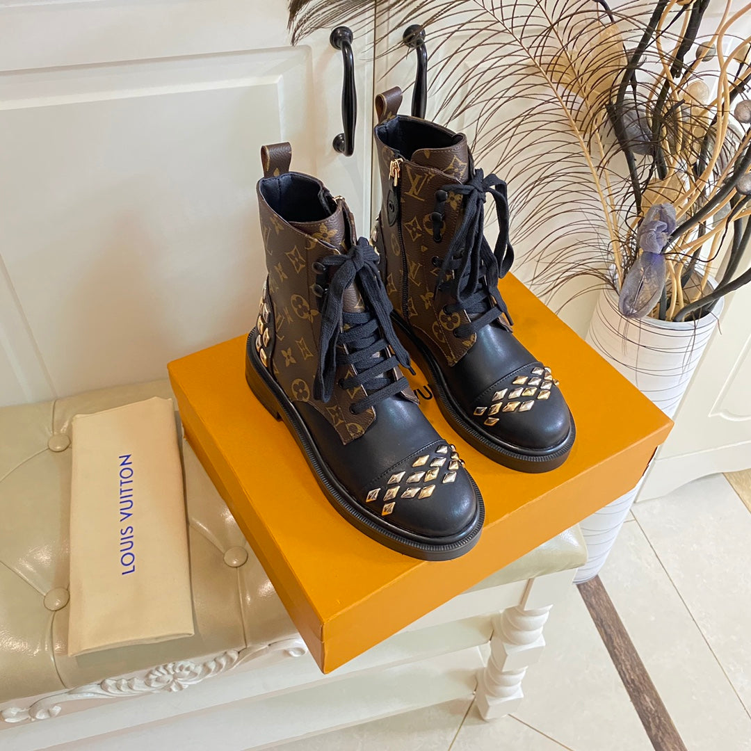 V cowhide/classic flower boots 0724090502