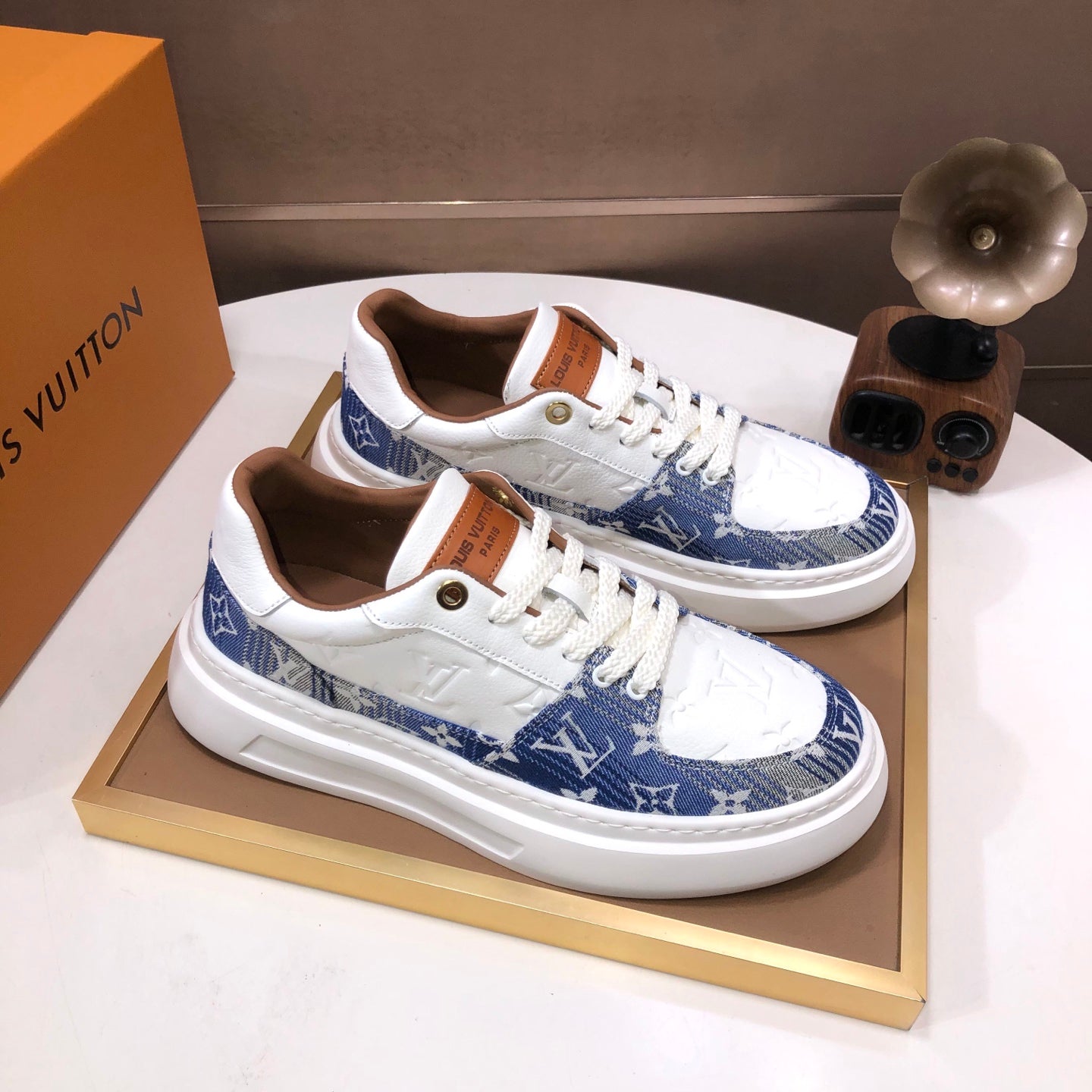 L classic and fashionable sports shoes 0725090904