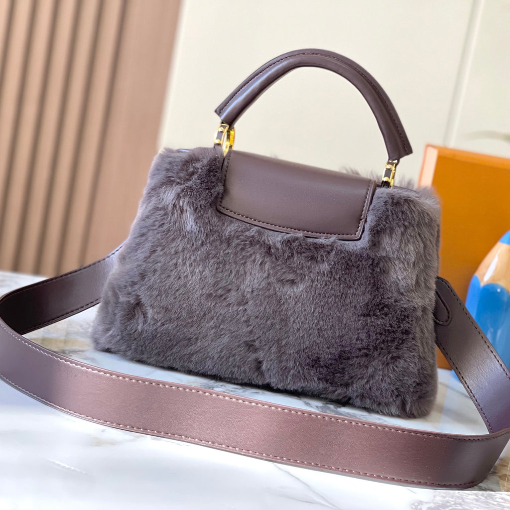 Luxurious mink fur shoulder and crossbody bag XC0723112701