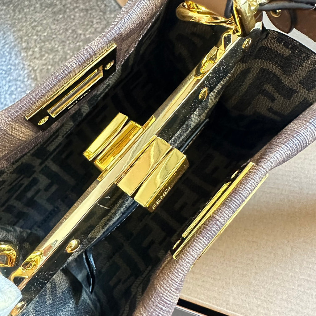 Peekaboo Iconic Mini bag 1824062408