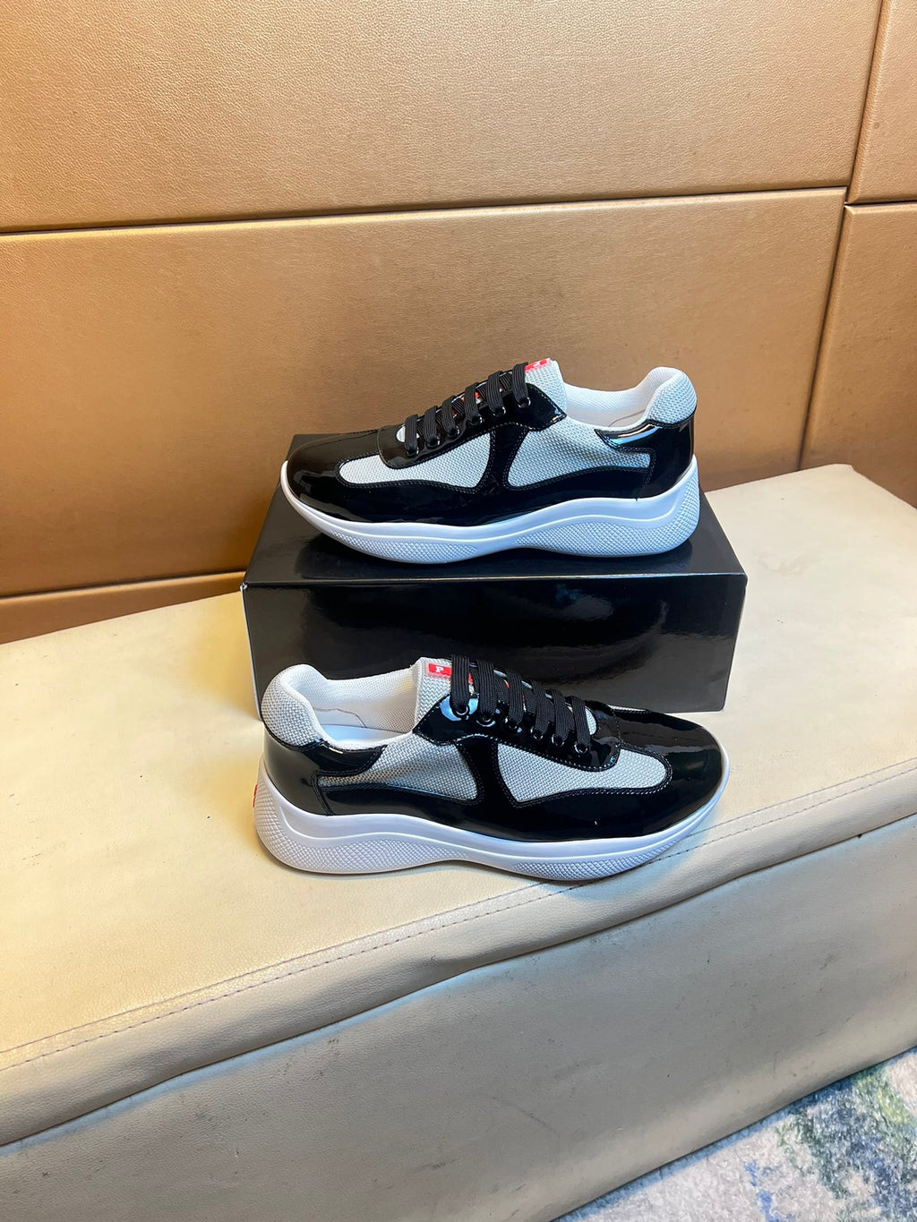 P classic patent leather sneakers 0724112004
