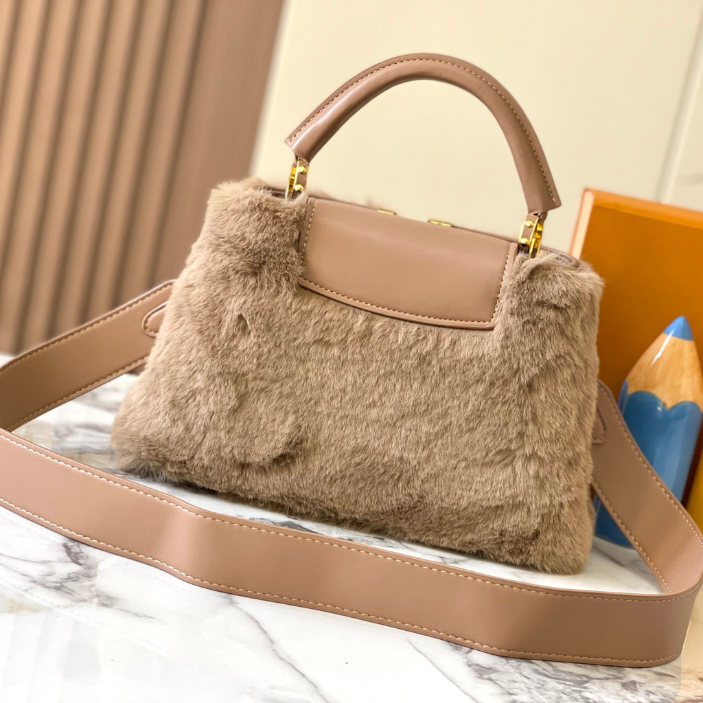 Luxurious mink fur shoulder and crossbody bag XC0723112701